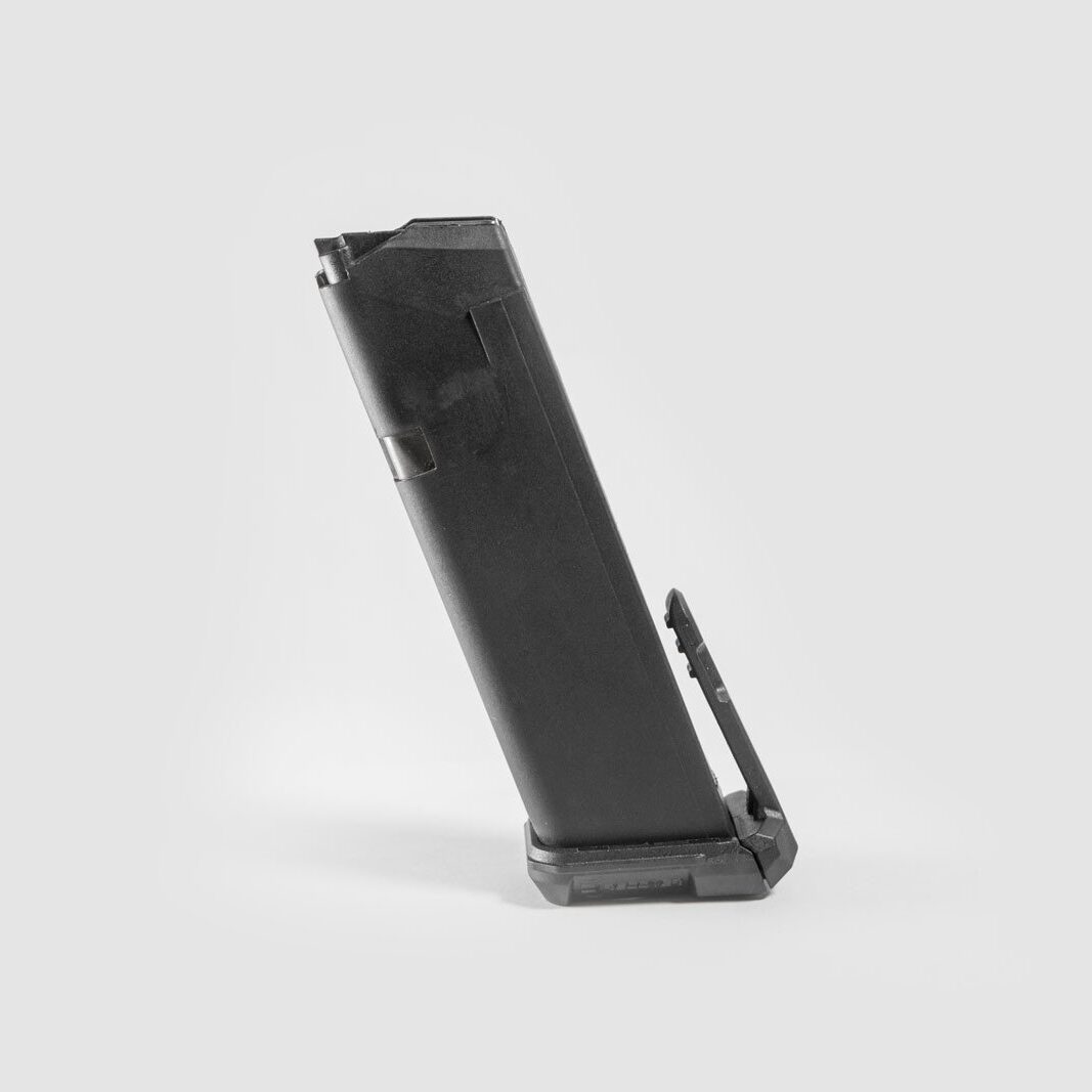 Glock Magazine Clips for the G17 - no more holsters